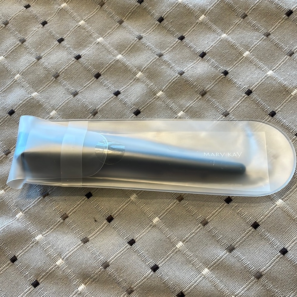 Mary Kay Liquid Foundation Brush